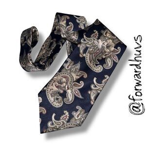 Oscar de la Renta Couture Silk Necktie – Dark Blue Paisley with Lily Flowers